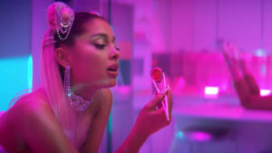 Read more about the article Ariana Grande – 7 Rings lyrics