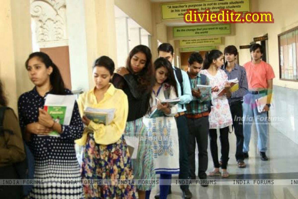 Ennai Kollathey Ninaithalae inikum whatsapp status