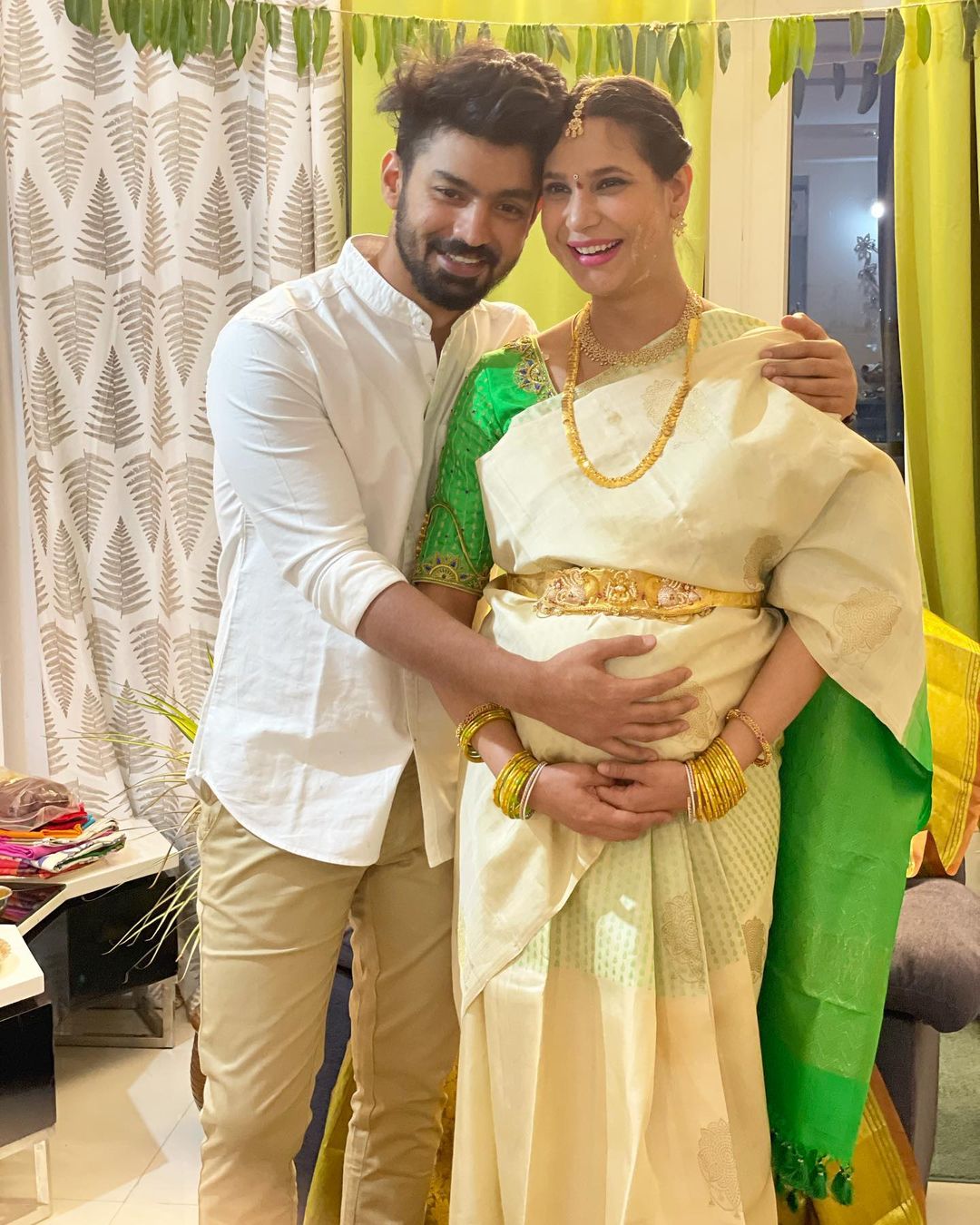 Read more about the article Mahat Wife Prachi Baby Shower Video